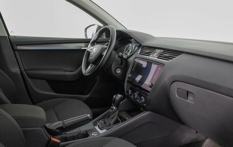 Skoda Octavia, 2017 год, 2 040 000 рублей, 9 фотография