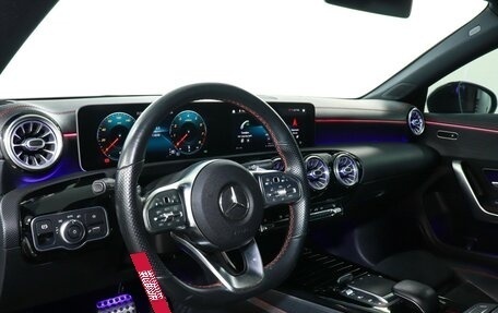 Mercedes-Benz CLA, 2020 год, 3 090 000 рублей, 13 фотография