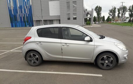 Hyundai i20 IB рестайлинг, 2010 год, 595 000 рублей, 5 фотография
