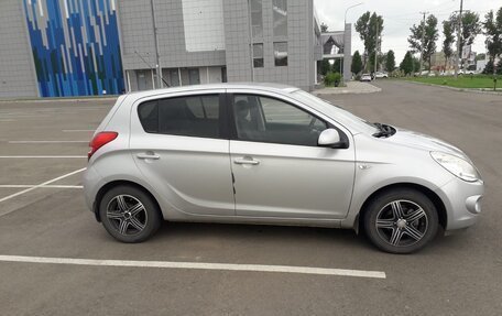 Hyundai i20 IB рестайлинг, 2010 год, 595 000 рублей, 2 фотография