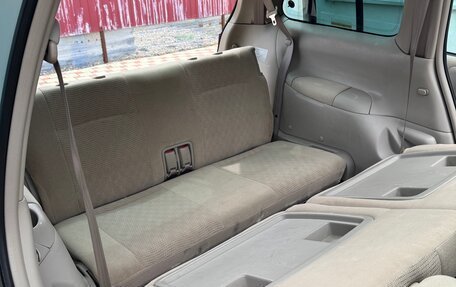 Nissan Liberty, 2004 год, 565 000 рублей, 14 фотография