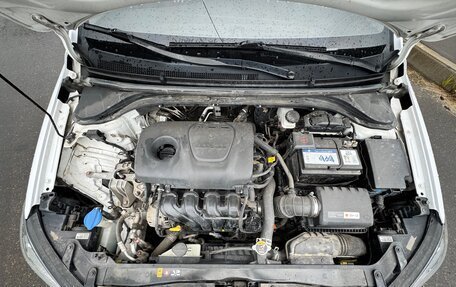 Hyundai Elantra VI рестайлинг, 2018 год, 1 590 000 рублей, 7 фотография