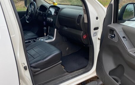 Nissan Navara (Frontier), 2012 год, 1 650 000 рублей, 15 фотография