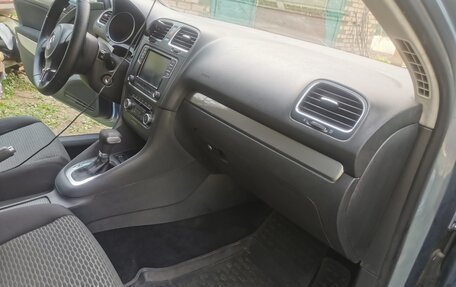 Volkswagen Golf VI, 2010 год, 640 000 рублей, 6 фотография