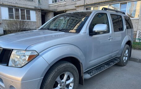 Nissan Pathfinder, 2007 год, 890 000 рублей, 3 фотография
