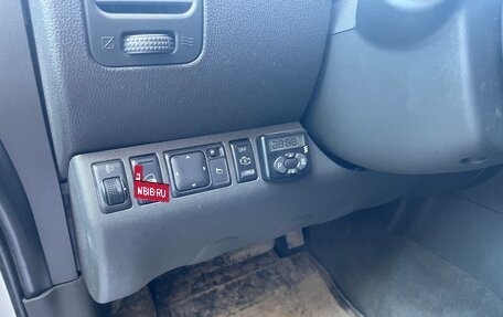 Nissan Pathfinder, 2007 год, 890 000 рублей, 10 фотография