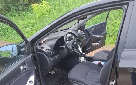 Hyundai Solaris II рестайлинг, 2012 год, 450 000 рублей, 2 фотография