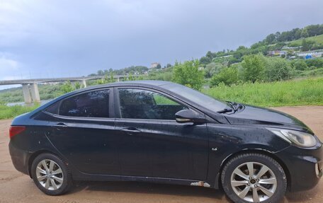 Hyundai Solaris II рестайлинг, 2012 год, 450 000 рублей, 4 фотография