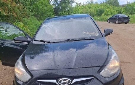 Hyundai Solaris II рестайлинг, 2012 год, 450 000 рублей, 3 фотография