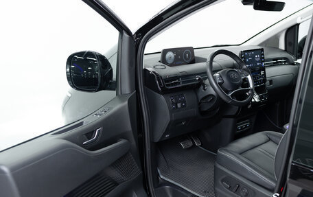 Hyundai Staria, 2023 год, 5 990 000 рублей, 7 фотография