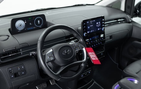 Hyundai Staria, 2023 год, 5 990 000 рублей, 9 фотография