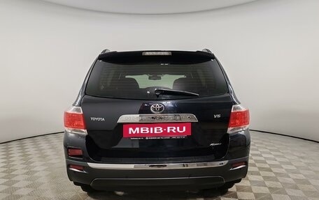 Toyota Highlander III, 2011 год, 1 680 000 рублей, 6 фотография