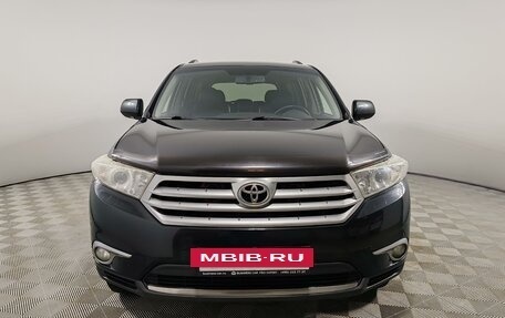 Toyota Highlander III, 2011 год, 1 680 000 рублей, 2 фотография