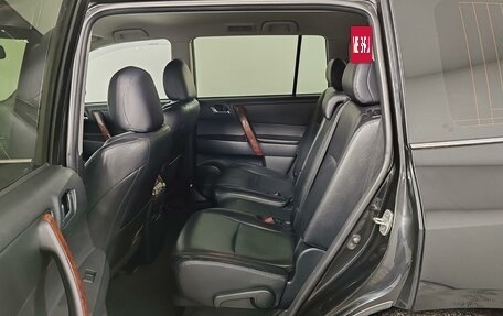 Toyota Highlander III, 2011 год, 1 680 000 рублей, 11 фотография