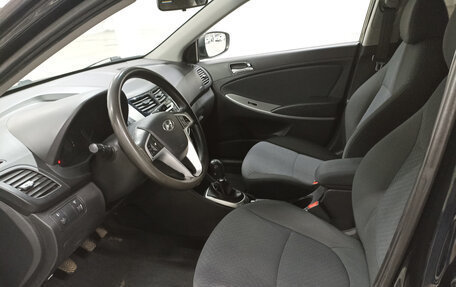 Hyundai Solaris II рестайлинг, 2012 год, 599 000 рублей, 20 фотография