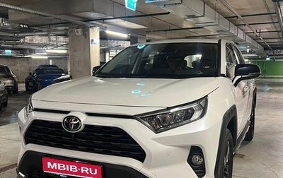 Toyota RAV4, 2022 год, 3 950 000 рублей, 1 фотография
