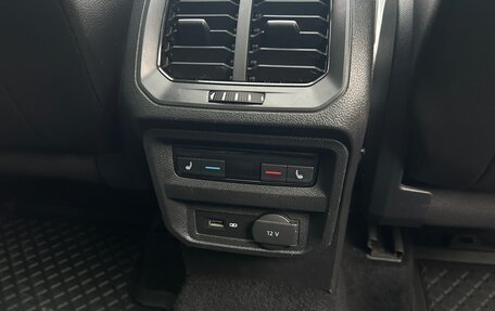 Volkswagen Tiguan II, 2017 год, 2 460 000 рублей, 21 фотография