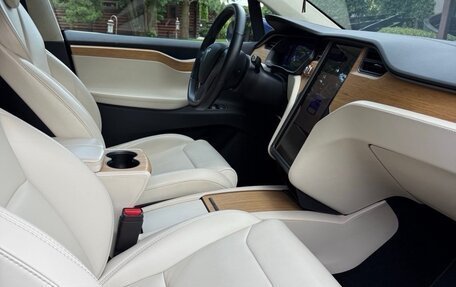 Tesla Model X I, 2018 год, 5 000 000 рублей, 11 фотография
