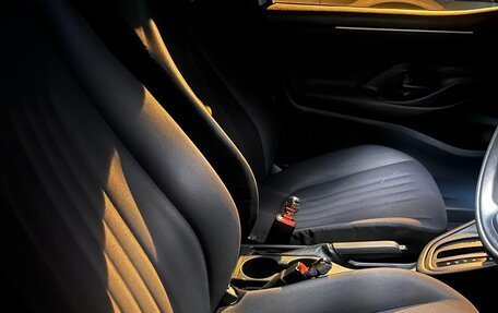 Toyota Yaris, 2020 год, 1 350 000 рублей, 7 фотография