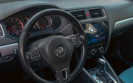 Volkswagen Jetta VI, 2013 год, 1 290 000 рублей, 25 фотография
