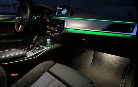 BMW 5 серия, 2018 год, 3 550 000 рублей, 12 фотография