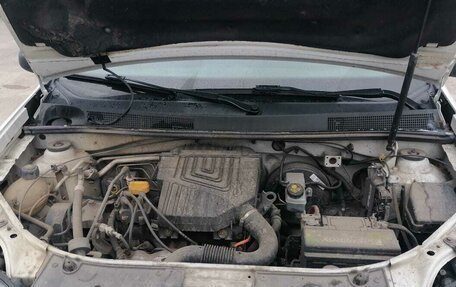 Renault Logan II, 2019 год, 650 000 рублей, 8 фотография