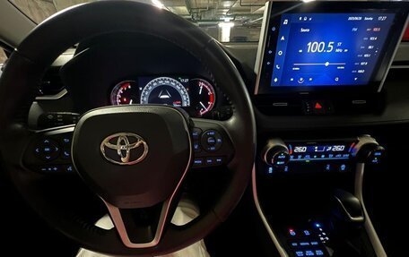 Toyota RAV4, 2022 год, 3 950 000 рублей, 5 фотография