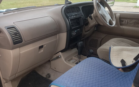 Isuzu Bighorn II, 2000 год, 765 000 рублей, 12 фотография