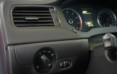 Volkswagen Jetta VI, 2014 год, 1 250 000 рублей, 9 фотография
