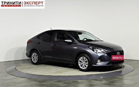 Hyundai Solaris II рестайлинг, 2021 год, 1 697 000 рублей, 3 фотография