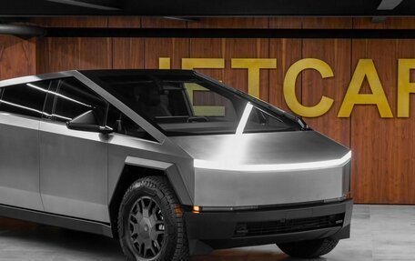 Tesla Cybertruck, 2024 год, 19 500 000 рублей, 6 фотография
