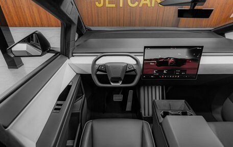Tesla Cybertruck, 2024 год, 19 500 000 рублей, 25 фотография