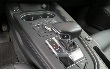 Audi A4, 2018 год, 2 380 000 рублей, 17 фотография