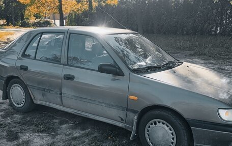 Nissan Sunny N14, 1992 год, 150 000 рублей, 4 фотография