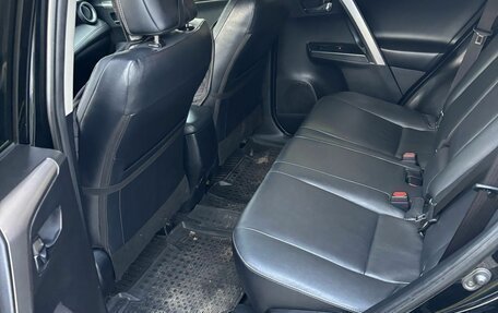 Toyota RAV4, 2017 год, 2 425 000 рублей, 3 фотография