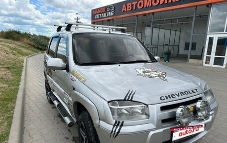 Chevrolet Niva I рестайлинг, 2005 год, 560 000 рублей, 2 фотография