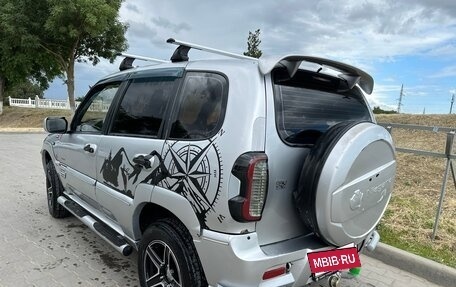 Chevrolet Niva I рестайлинг, 2005 год, 560 000 рублей, 4 фотография