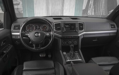 Volkswagen Amarok I рестайлинг, 2018 год, 3 796 000 рублей, 6 фотография