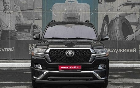 Toyota Land Cruiser 200, 2016 год, 6 499 000 рублей, 3 фотография