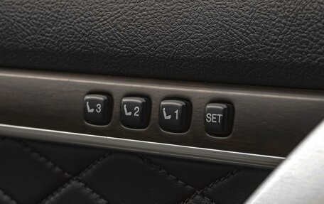 Toyota Land Cruiser 200, 2016 год, 6 499 000 рублей, 22 фотография