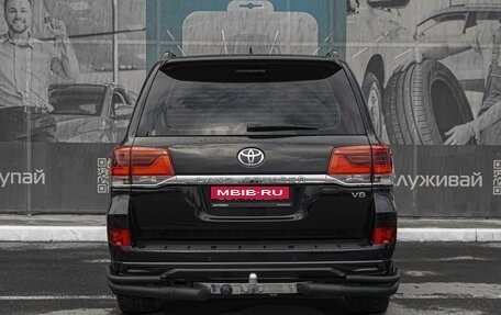 Toyota Land Cruiser 200, 2016 год, 6 499 000 рублей, 4 фотография