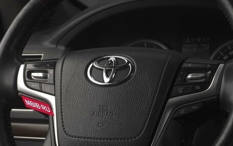 Toyota Land Cruiser 200, 2016 год, 6 499 000 рублей, 25 фотография