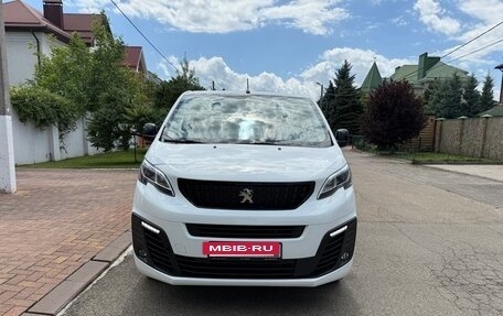 Peugeot Traveller I, 2021 год, 4 450 000 рублей, 2 фотография