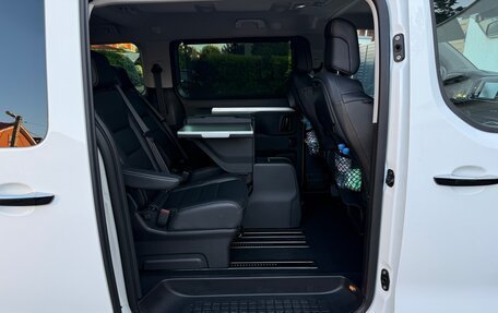 Peugeot Traveller I, 2021 год, 4 450 000 рублей, 11 фотография