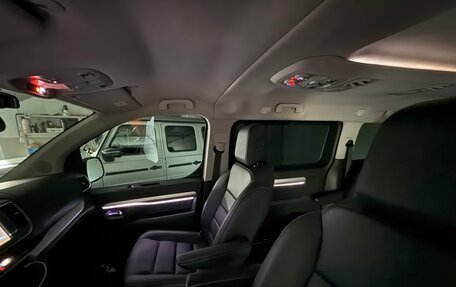 Peugeot Traveller I, 2021 год, 4 450 000 рублей, 18 фотография