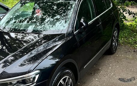 Volkswagen Tiguan II, 2018 год, 2 650 000 рублей, 4 фотография