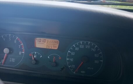 Nissan Terrano II рестайлинг, 2001 год, 550 000 рублей, 7 фотография