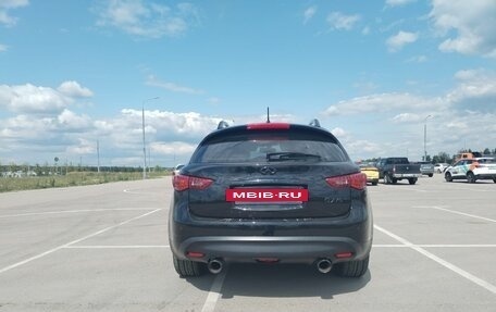 Infiniti QX70, 2017 год, 3 150 000 рублей, 7 фотография