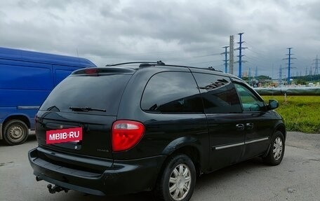 Chrysler Town & Country IV, 2005 год, 650 000 рублей, 3 фотография