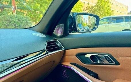 BMW 3 серия, 2019 год, 3 199 999 рублей, 21 фотография
